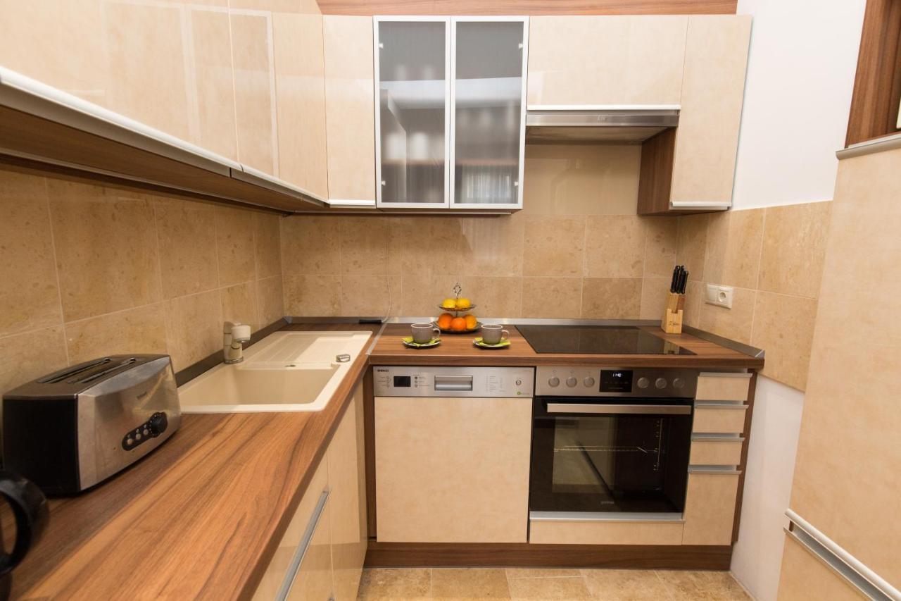 Elegant With Buda Castle View Apartamento Budapeste